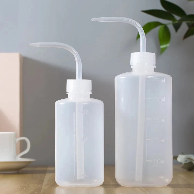 250/500mL Plastic Squeeze Bottle Curved Nozzle Water Bottle Transparent with Scale Cleaning Succulent Plants Watering Tool