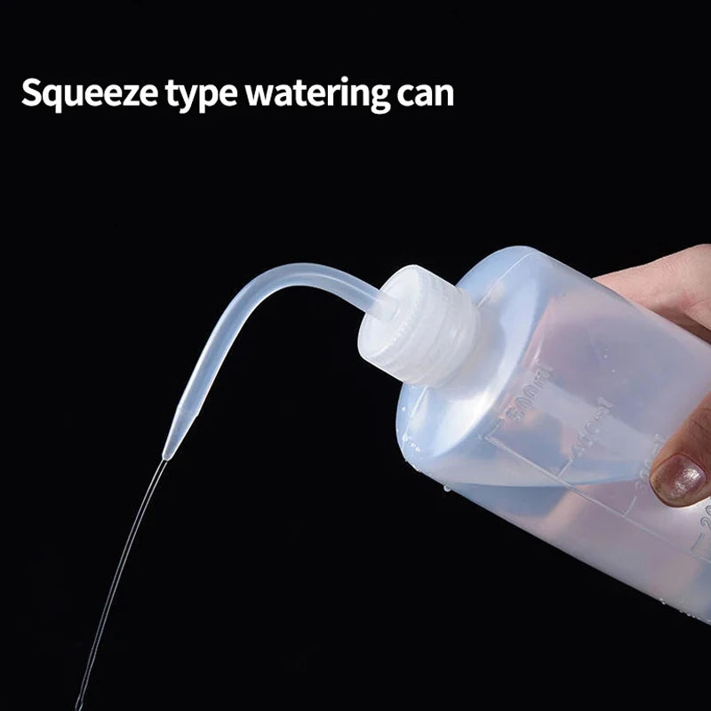 250/500mL Plastic Squeeze Bottle Curved Nozzle Water Bottle Transparent with Scale Cleaning Succulent Plants Watering Tool