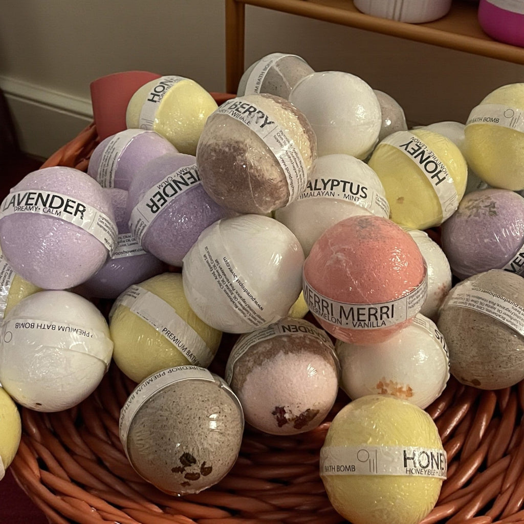 Dreamy and Calm Lavender Large Bath Bomb - 8oz - Shemen Beauty